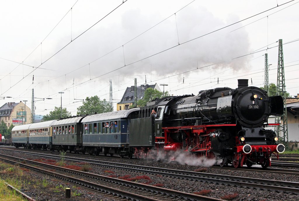 01 150 auf der Abendfahrt nach Limburg in Koblenz L�tzel am 08.06.2013