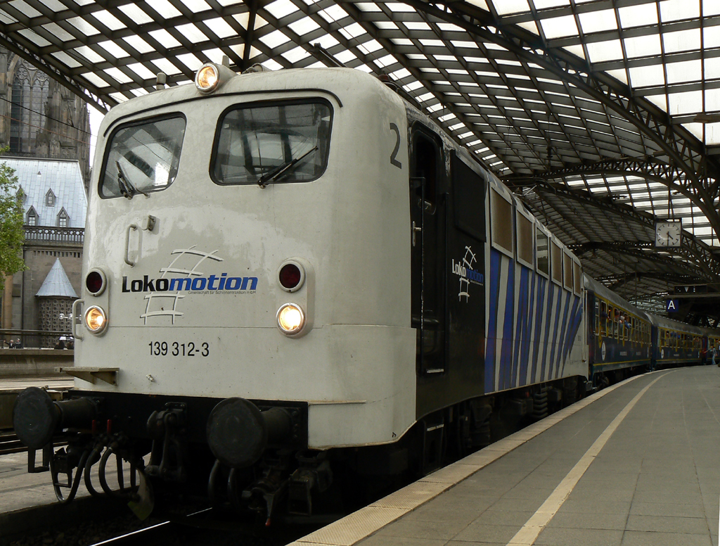 139 312-3  Locomotion  am Fun Express aus Hetzerath(Mosel) in K�ln Hbf am 30.05.2010