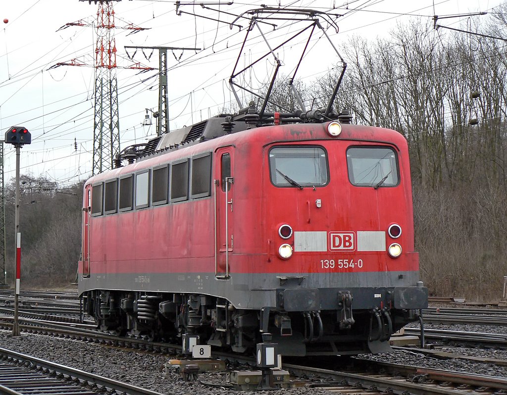 139 554-0 f�hrt als Lz. in den Gbf K�ln Gremberg am 24.02.2010