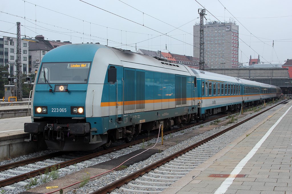 223 065 am ALEX rtg Lindau in M�nchen Hbf am 01.08.2011