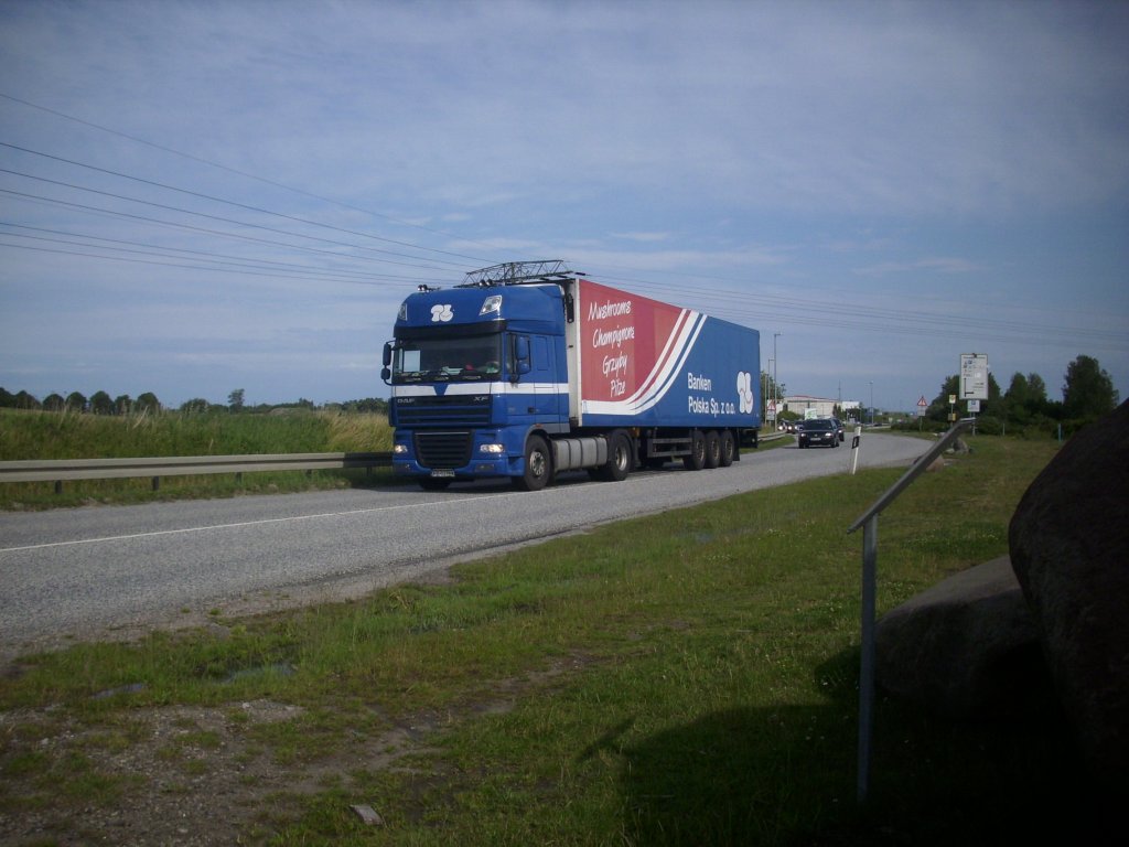 DAF XF Sattelzug aus Polen in Mukran.