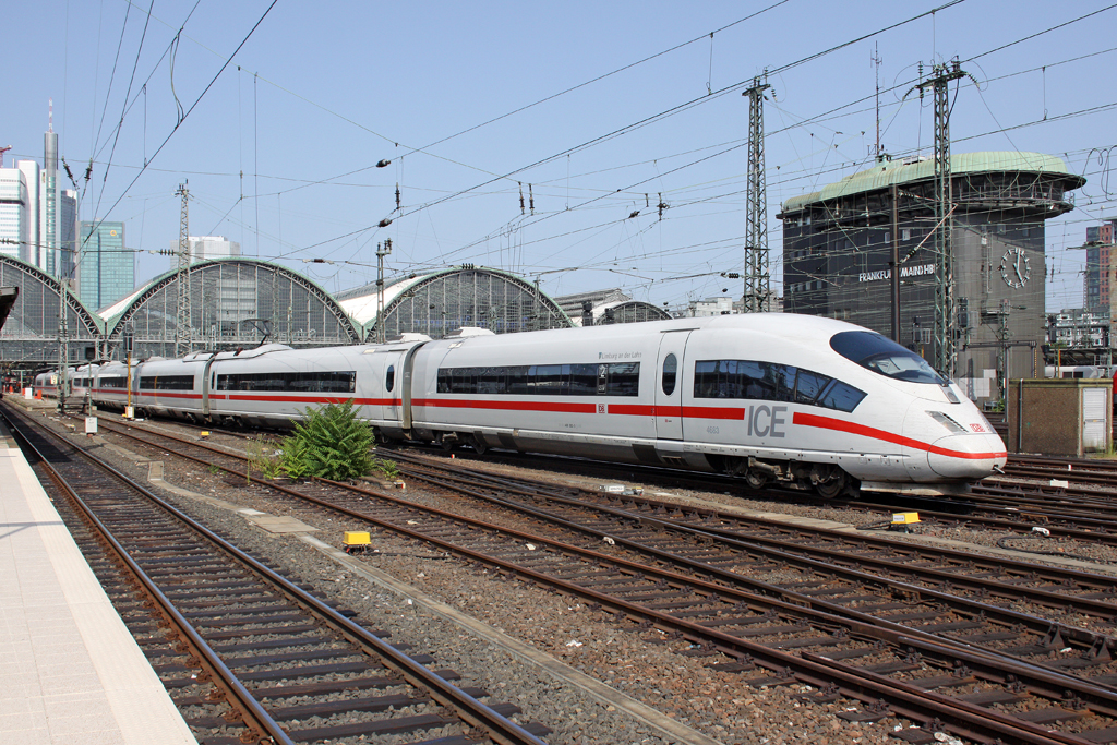 Der ICE 3 406 583-5 in Frankfurt am 10,07,10