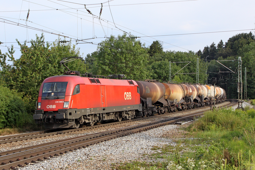Die 1116 090-0 in A�ling (Oberbay) am 29,07,11