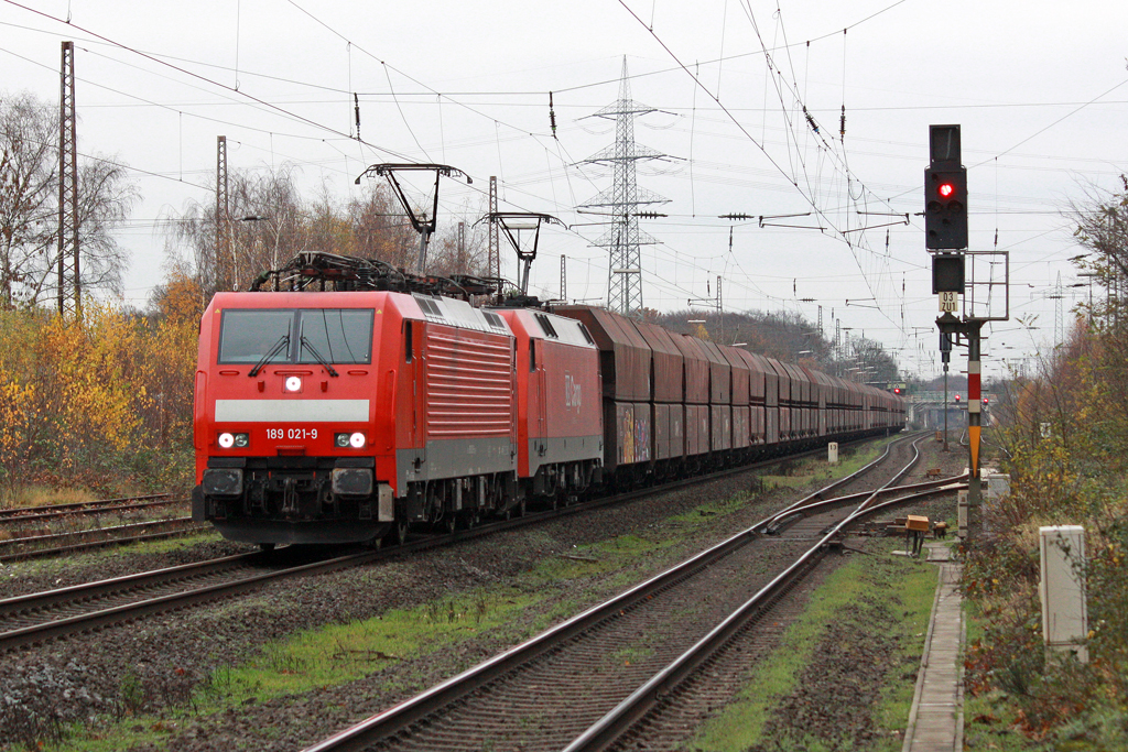 Die 189 021-9 und 152 011-3 in Ratingen Lintorf am 17,11,10