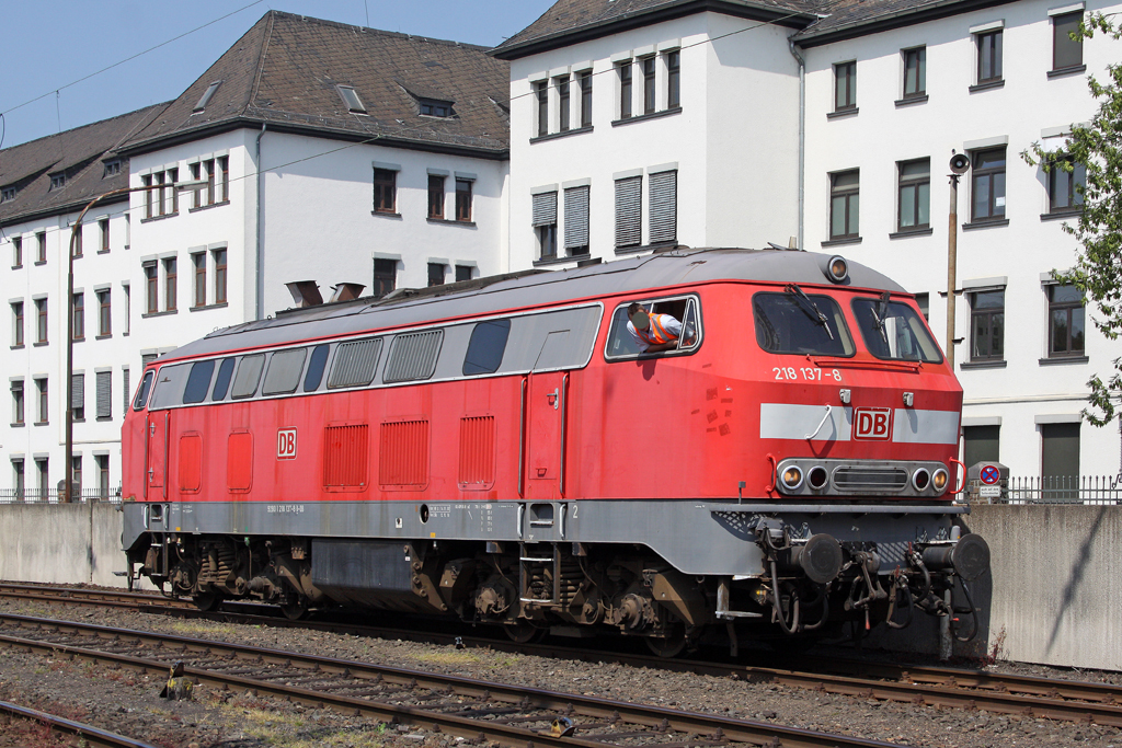 Die 218 137-8 bei der Lokparade vom DB Museum Koblenz L�tzel am 21,05,11