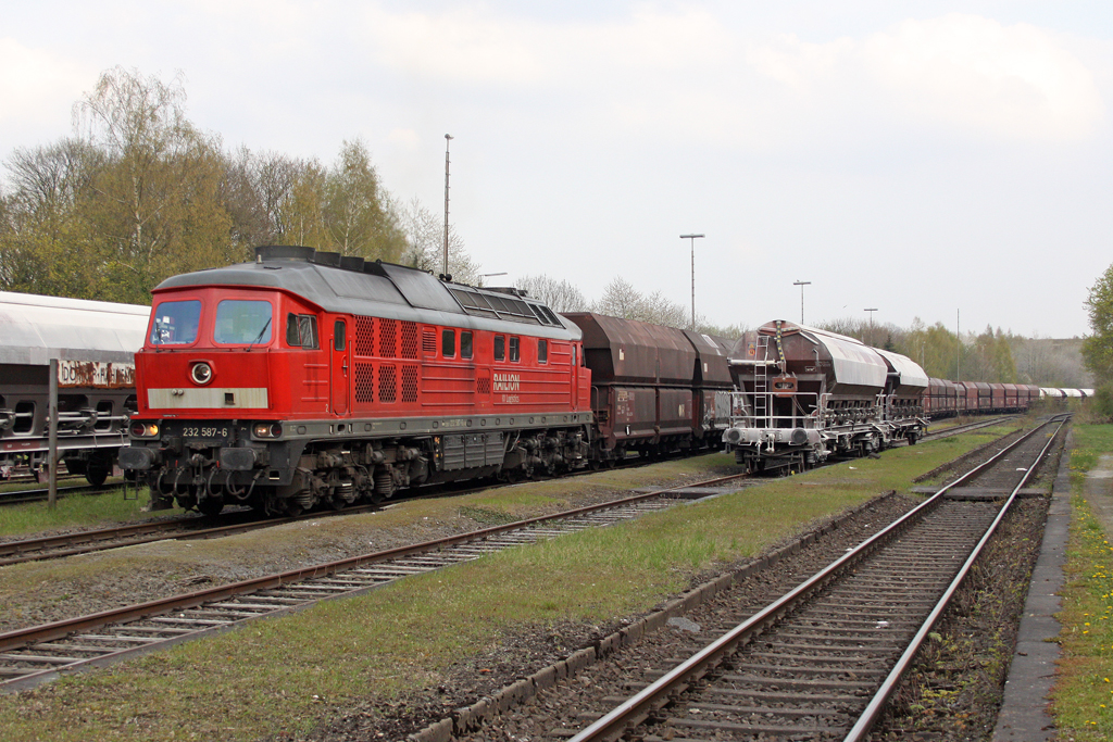 Die 232 587-6 in Dornap-Hahnenfurth am 19,04,10