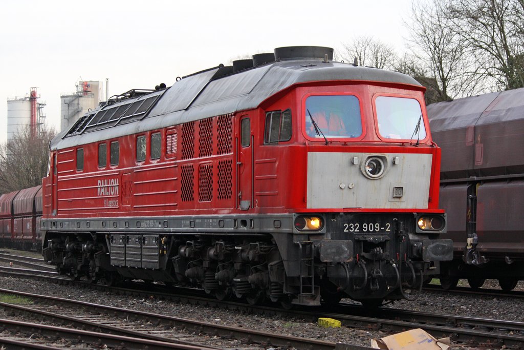 Die 232 909-2 in Dornap-Hahnenfurth am 03,03,10