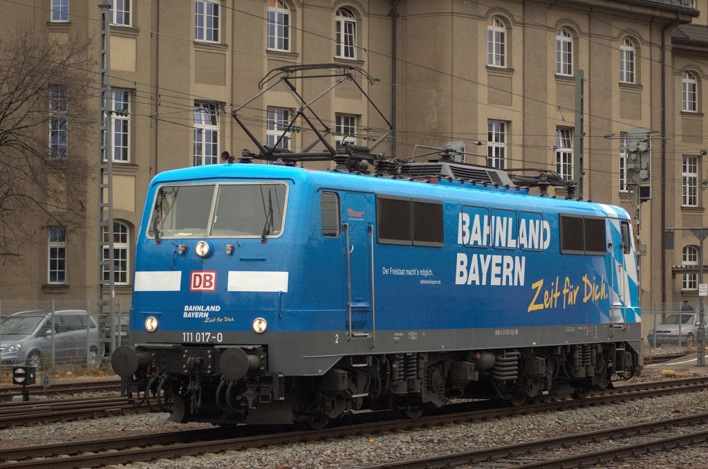 Pr�sentation der 111 017 Bahnland Bayern.
Augenommen am 22.11.2010