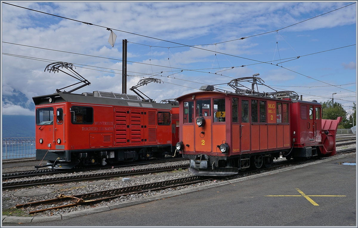 125 Jahre Rochers de Naye Bahn 1897 - 2017: die Feierlichkeiten zum Jubiläum 125 Jahre Rochers de Naye Bahn fanden Mitte September statt, unter anderem mit einer live kommentierten Fahrzeugparade in Glion. Das Bild zeigt  einen Vergleich der HG 2/2 mit der X rote 3 und der Hem 2/2 N° 11 und den X rote 4. 
16. Sept. 2017