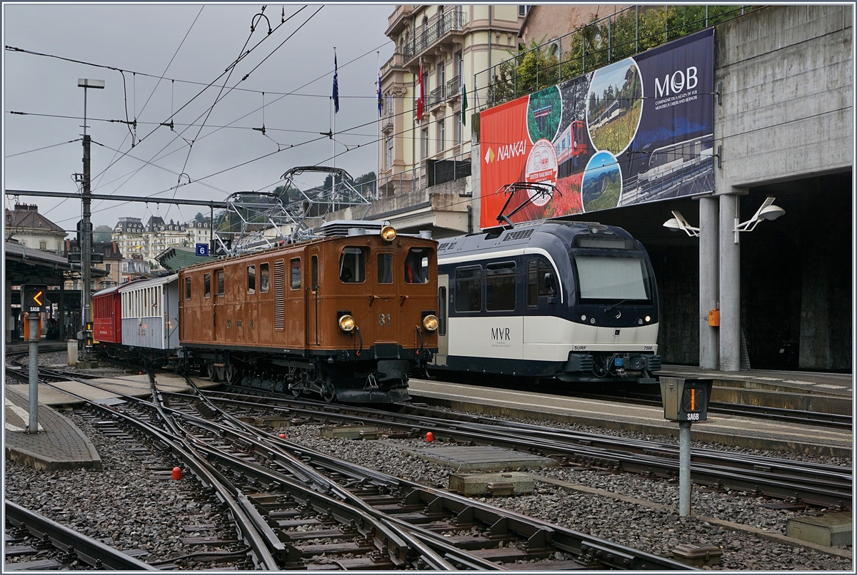 50 Jahre Blonay Chamby - MEGA BERNINA FESTIVAL -  Bündner Tag im Saaneland : Pünkltich, verlässt die Bernina Bahn Ge 4/4 81 mit ihrem Extrazug Montreux Richtung Gstaad.
14. Sept. 2018