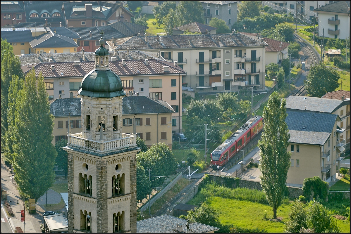Allegra ABe 8/12 3512 auf dem Weg von Tirano RhB Richtung Bernina. Juli 2013.