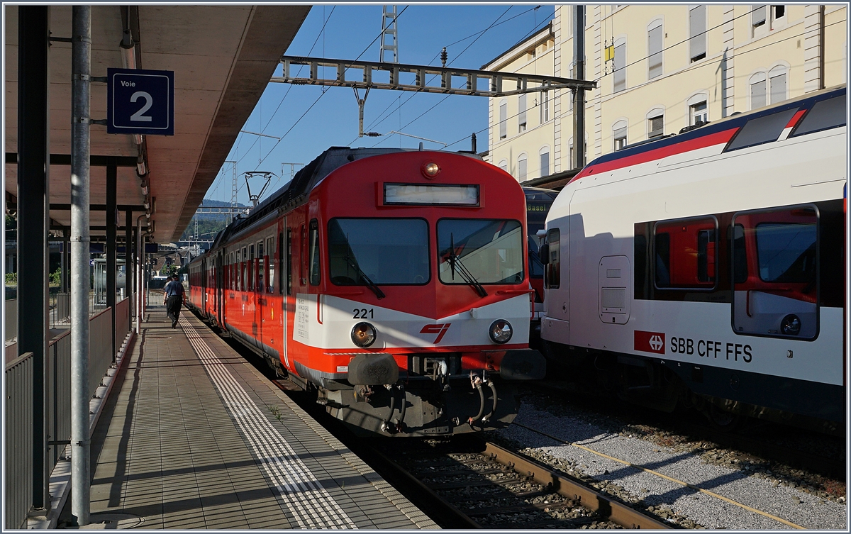 Aus Bonfol ist der CJ Regionalzug 26419 eingetroffen.

23. Juli 2019