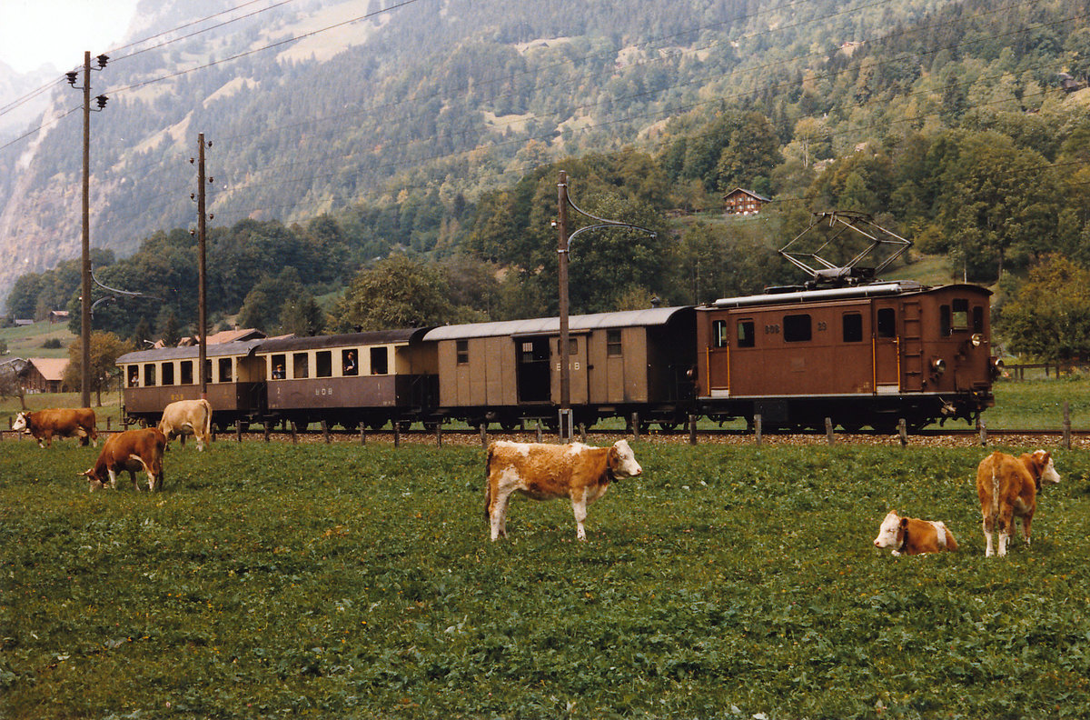BOB: Sonderzug mit der HGe 3/3 29 auf der Fahrt nach Grindelwald im Oktober 1985.
Foto: Walter Ruetsch 