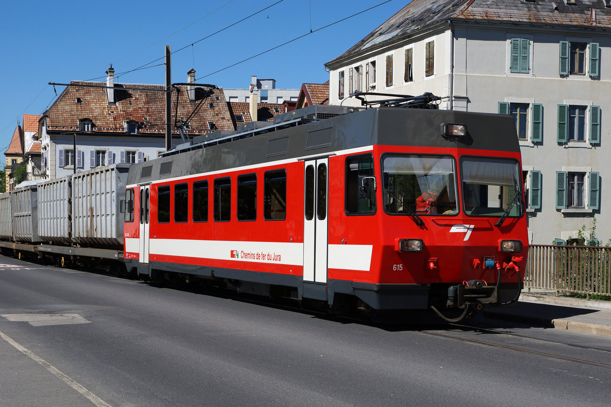 CJ: Be 4/4 615 (ehemals FW) in La Chaux-de-Fonds am 18. Juli 2016.
Foto: Walter Ruetsch