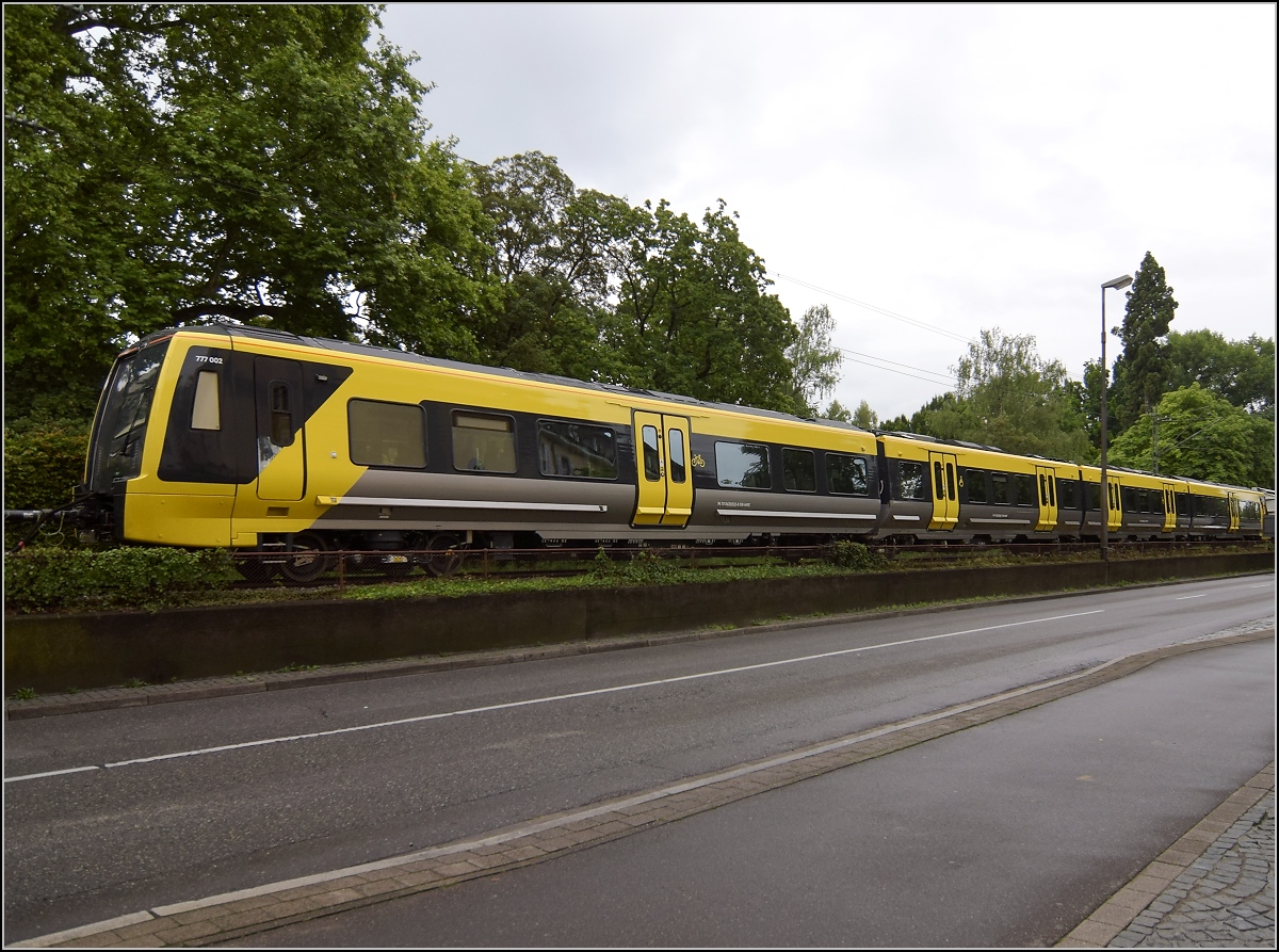 Class 777 für die Metro Liverpool auf dem Weg nach Altenrhein. Zug 777 002. Konstanz, Juli 2020.