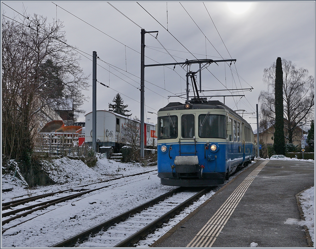 Der ABDe 8/8 4001 beim Halt in Fontanivent als Regionalzug 2327 nach Montreux.
29. Dez. 2018