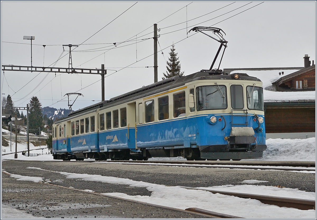 Der ABDe 8/8 4001 SUISSE in Schönried.
10.01.2018