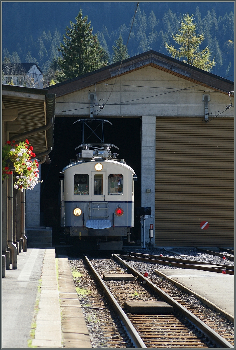 Der ASD BCFe 4/4 N° 1 begibt sich in Les Diablerets bis zur Rückfahrt in Döpôt.
18. Oktober 2014