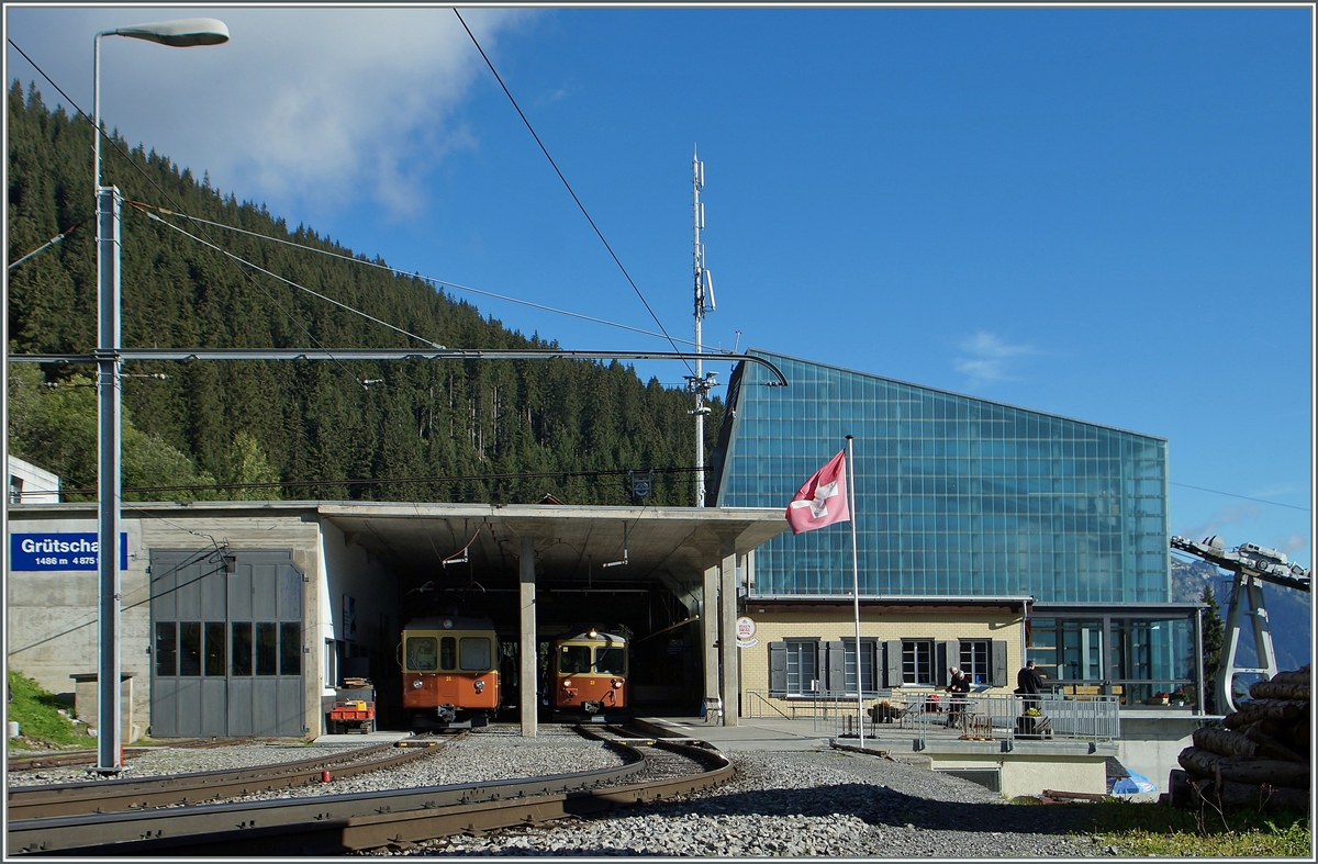 Der Bahnhof Grütschalp, wo auf der Reise von Lauterbrunnen nach Mütten von der Seilbahn (früher Standseilbahn) auf die Züge umgesteigen wird.
28. August 2014