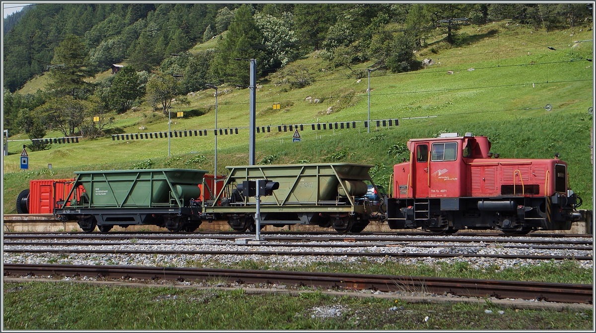 Der  Schöma  Tm 2/2 4971 in Oberwald.
16. Aug. 2014