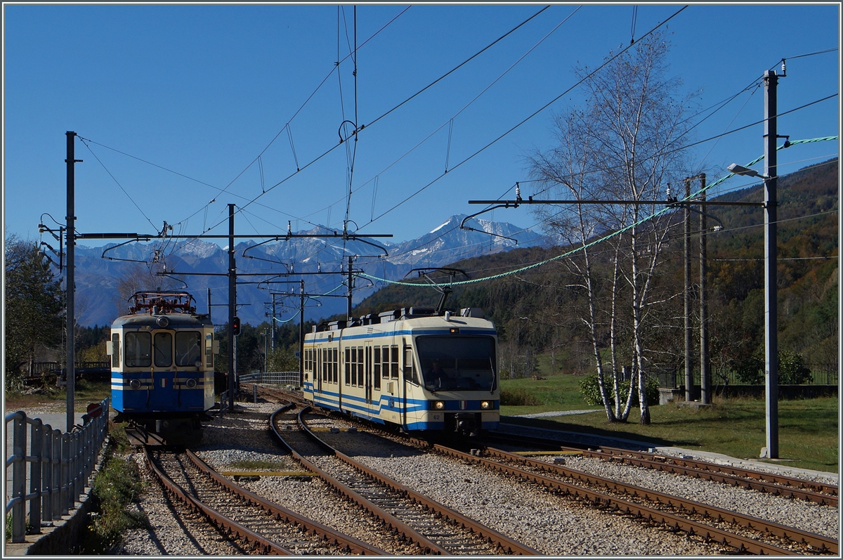Der SSIF ABe 4/6 62 ( Ferrovia Vigezzina) erreicht als Regionalzug 157 Domodossla - Locarno Santa Maria Maggiore. 
24. Ok.t 2014 