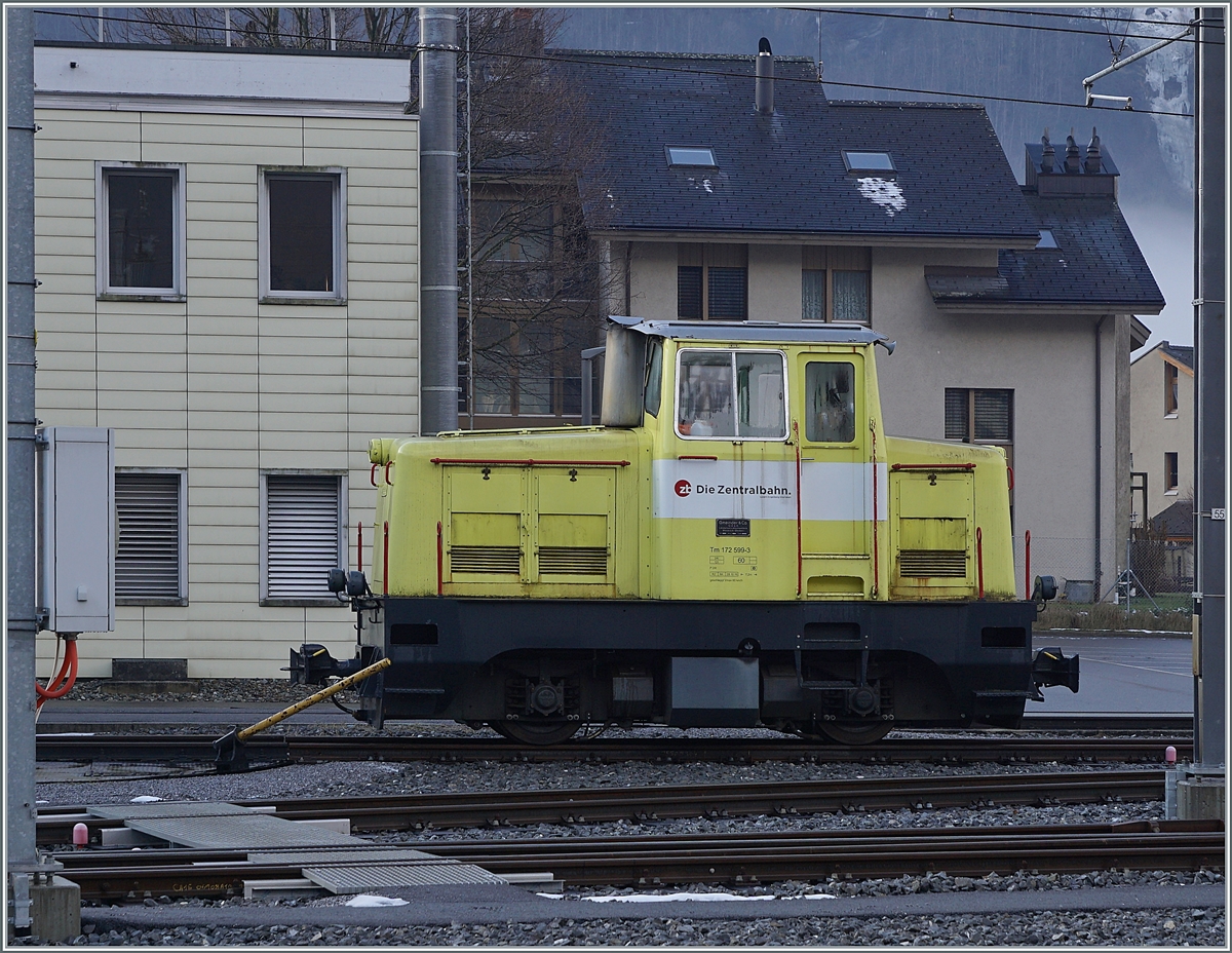Der Zentralbahn Tm 172 599-3 wartet in Meiringen auf einen neuen Einsatz. 

17. Februar 2021