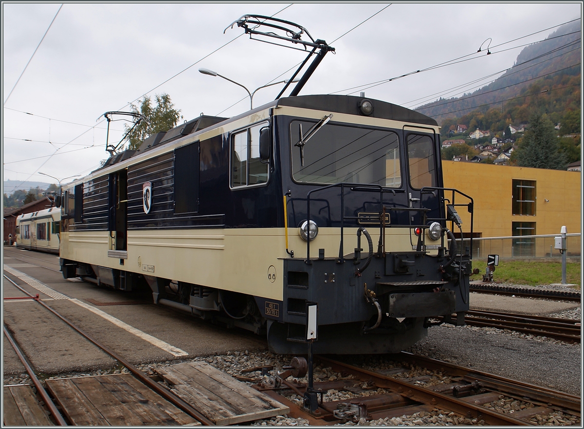 Die MOB GDe 4/4  Interlaken  in Blonay.
19. Okt. 2015