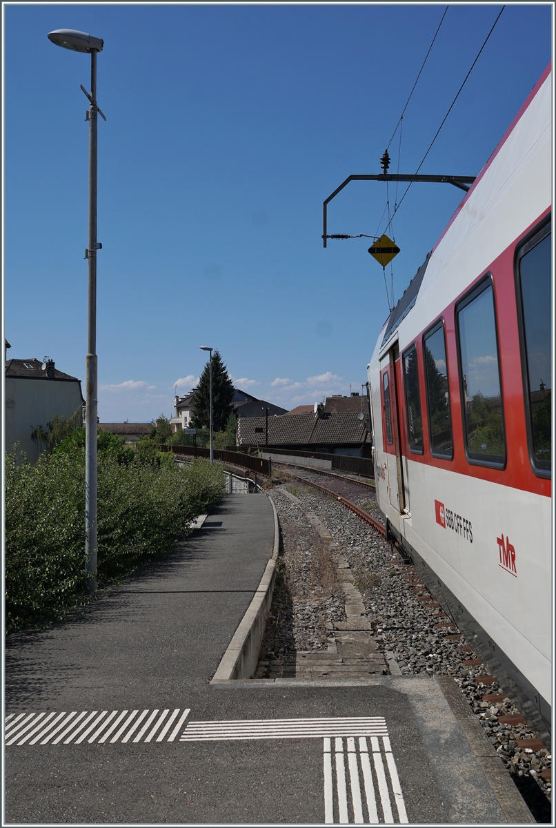 Ein Blick aus der Gegenrichtung, und wie man sieht hat der Regiona-Alps RBDe 560 die Strecke bis praktisch auf den letzten Meter genutzt. 

16. Aug. 2022
