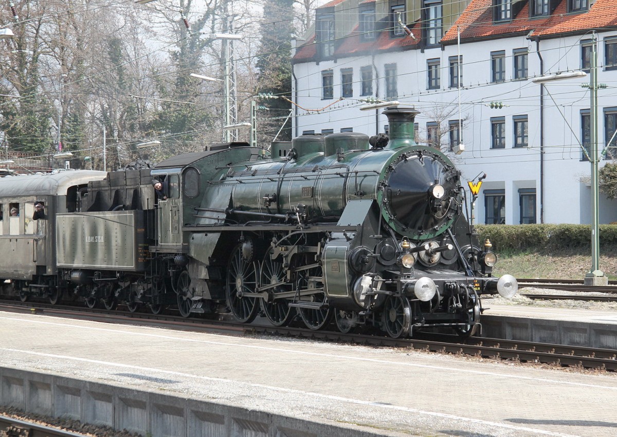 F�r manche,die sch�nste Dampflok Deutschlands,die S 3/6 3673 der K.Bay.Sts.Bahn (J.A.Maffei 1918)hier am 13.04.13 in Lindau Hbf.