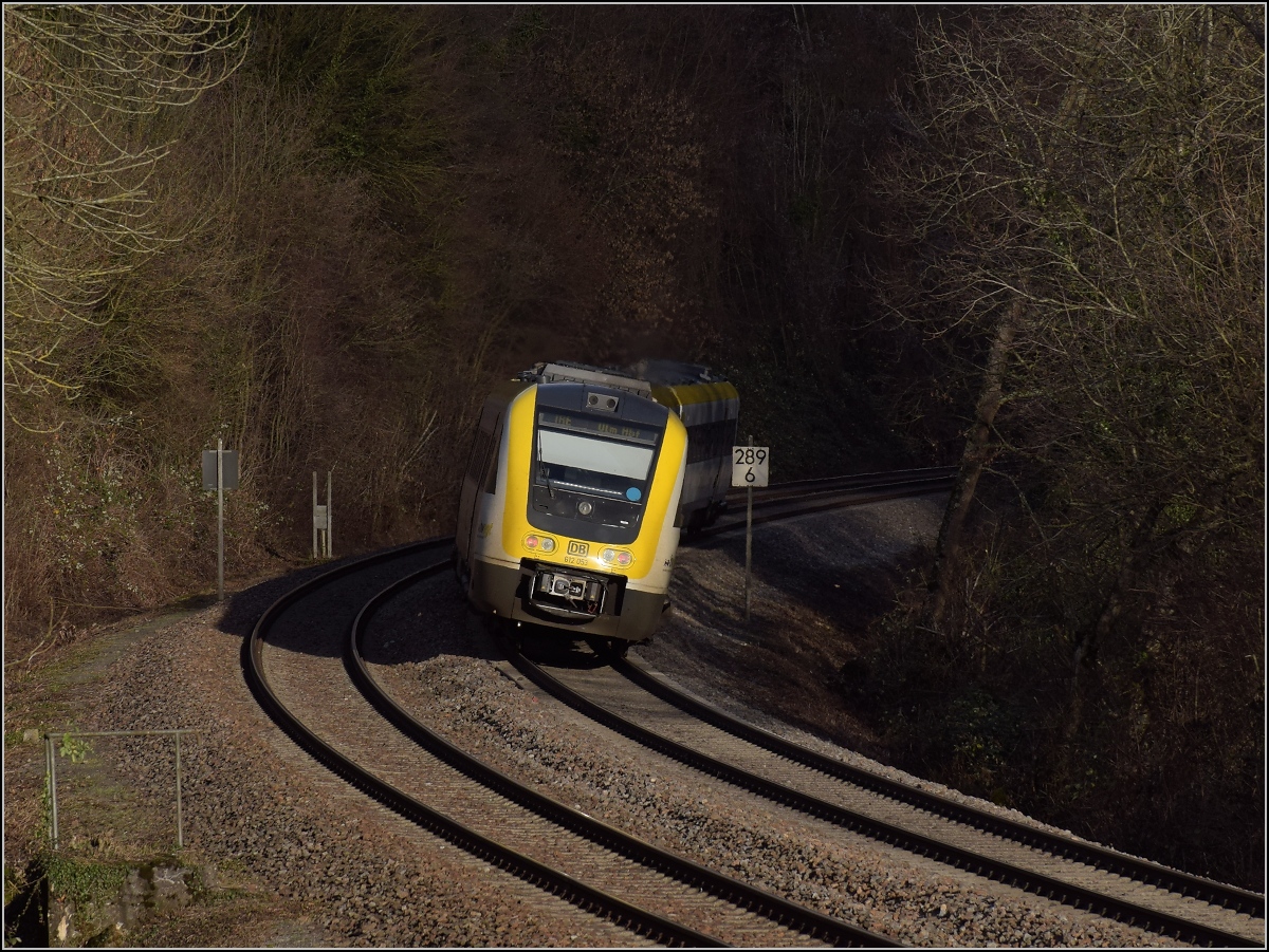 Heiligabend am Hochrhein. Aus Schweizer Sicht der IR Basel-Schaffhausen. 612 139 und 612 053 als IRE 3049 Basel-Ulm bei Karsau, Dezember 2018.