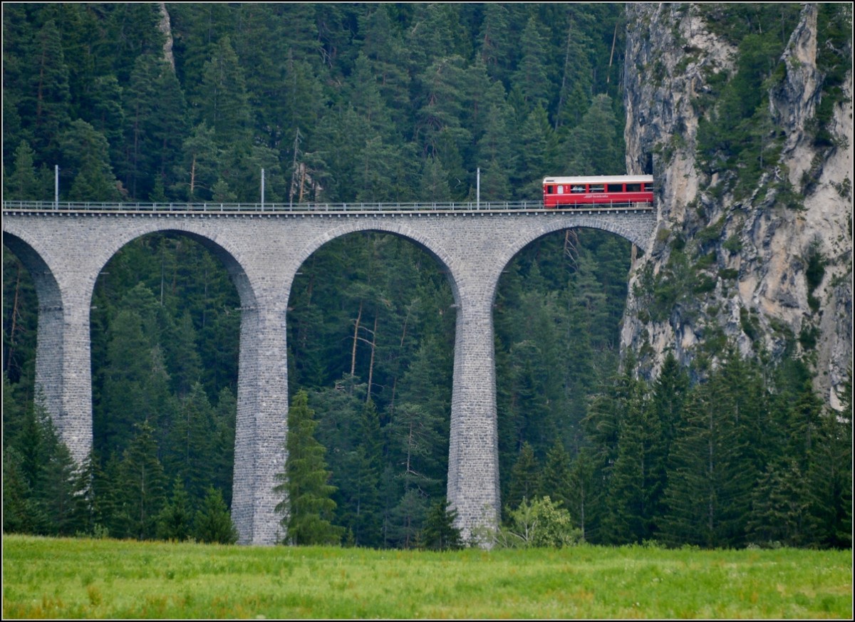 Landwasserviadukt, nicht ganz klassisch betrachtet. Juli 2013.
