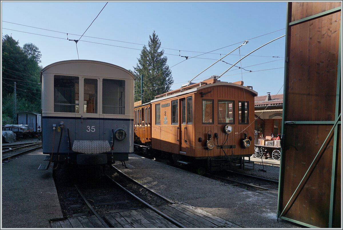 Le Chablais en fête  bei der Blonay Chamby Bahn. Die BVB Zahnradlokomotive He 2/2 No 2 mit Baujahr 1899 (SLM 1196/CIE) der Blonay Chamby Bahn, die mangels Zahnradstrecke beider Blonay.Chamby Bahn nicht fahren kann. Links im Bild der ASD Historic B 35. 

9. September 2023