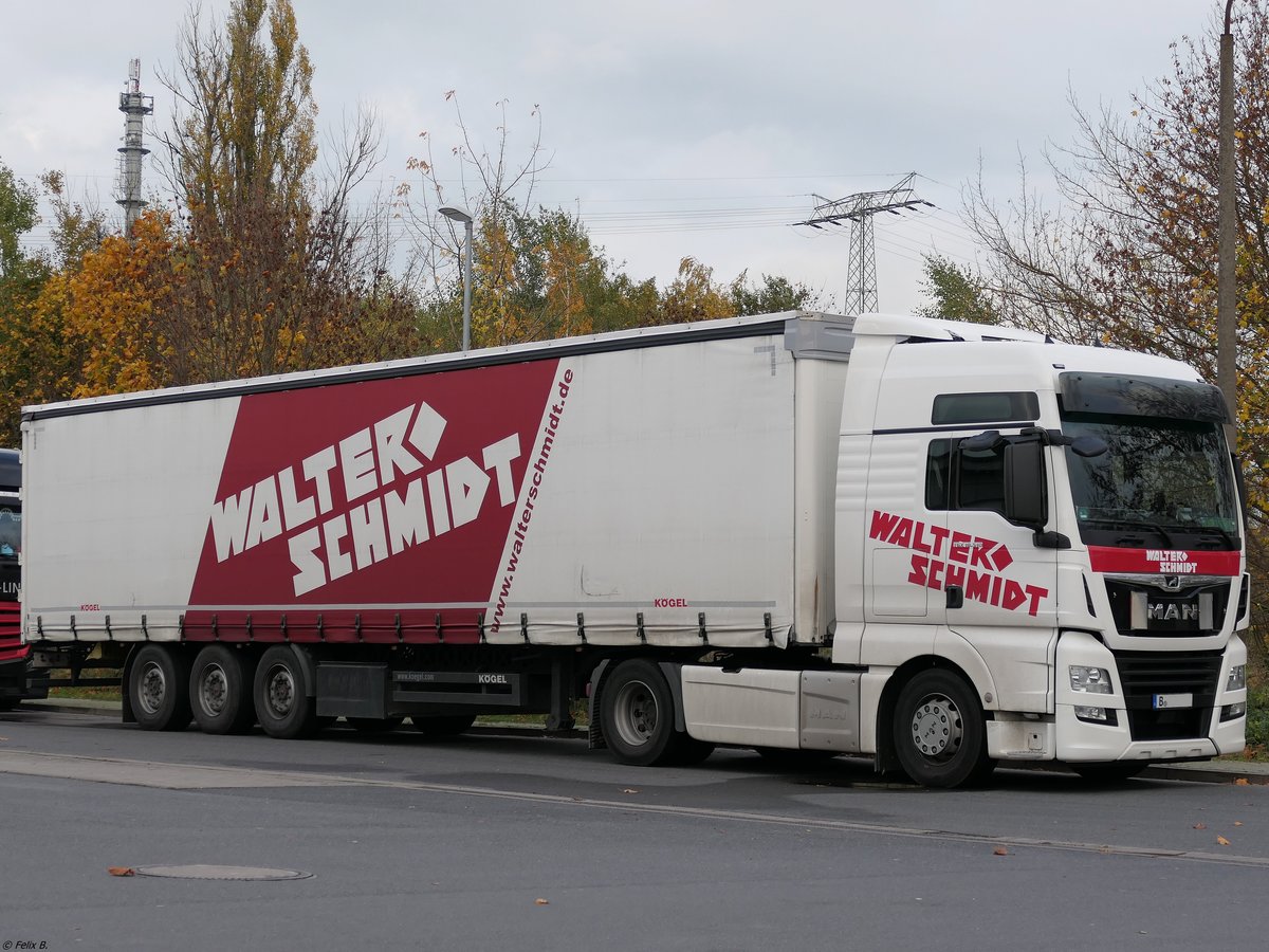 MAN TGX 18.510 Sattelzug in Neubrandenburg.
