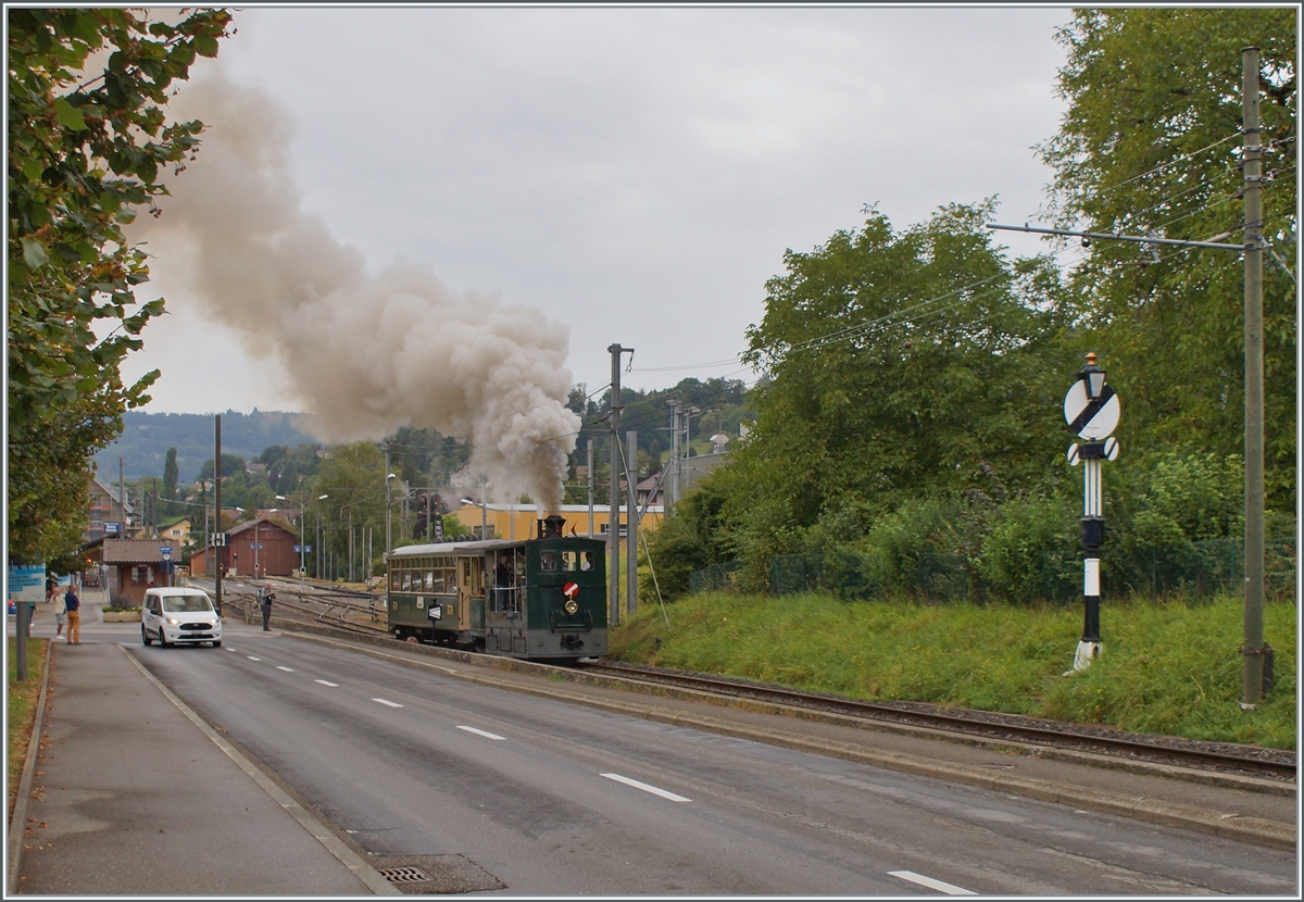Nach der Dampflok in der Stadt, nun das Tram auf dem Land: Das Berner Tram mit der G 3/3 12, 1894 BTG (Eigentum der Stiftung BERNMOBIL historique) und dem Tramwagen 370 beim  Tramorama -Anlass in Blonay.

10. September 2021