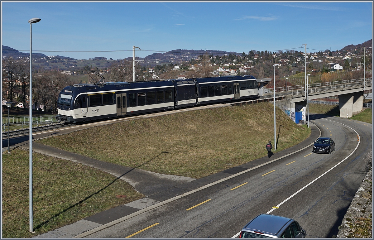 Nach einem kurzen Halt verlässt ein MVR GTW ABeh 2/6 den Halt Châtelard VD Richtung Chernex.

16. Jan. 2019