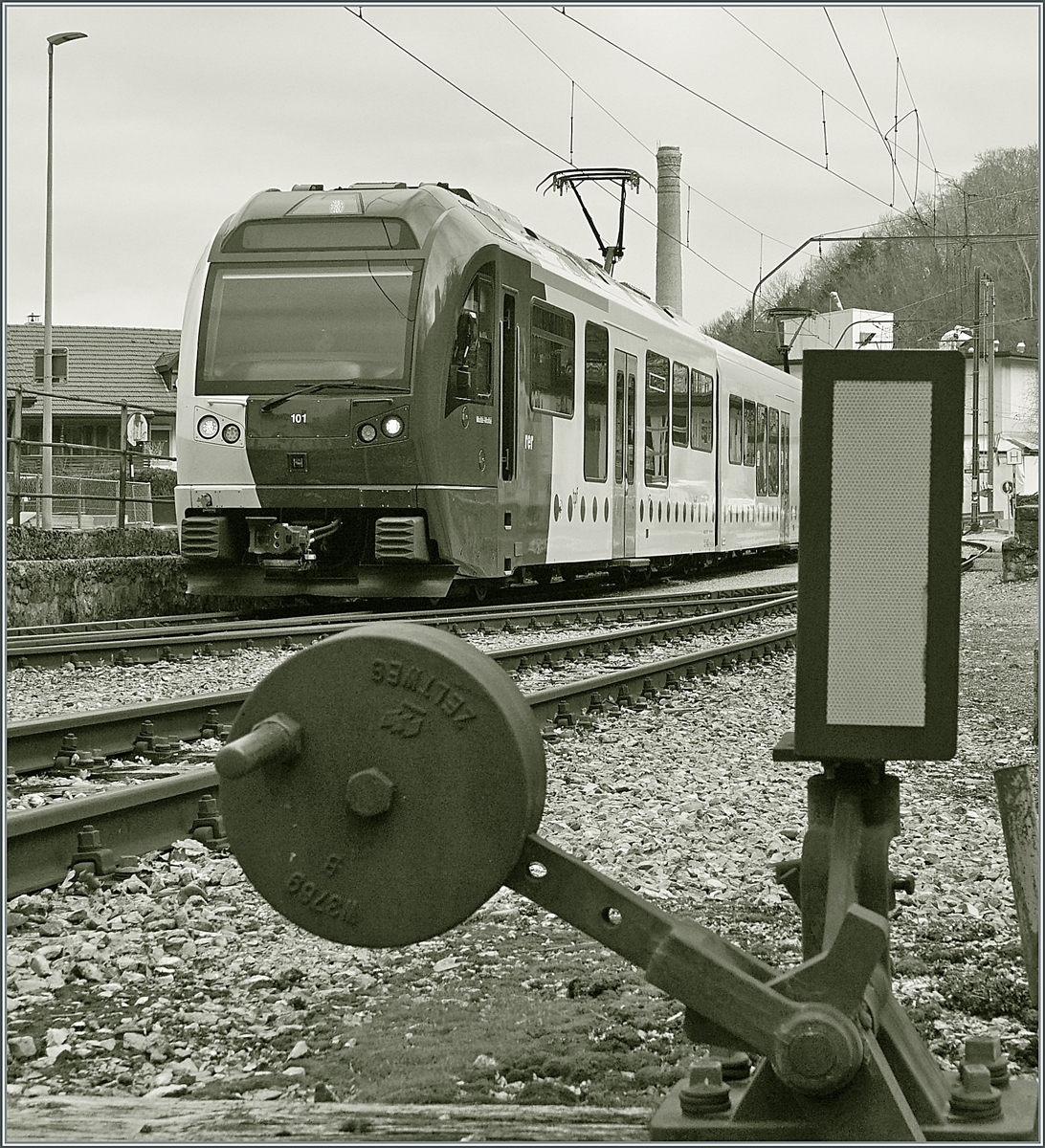  Nostalgie  kurz vor der Umspur bedingten Einstellung des Meterspurbetriebes in Broc Fabrique. 

3. April 2021