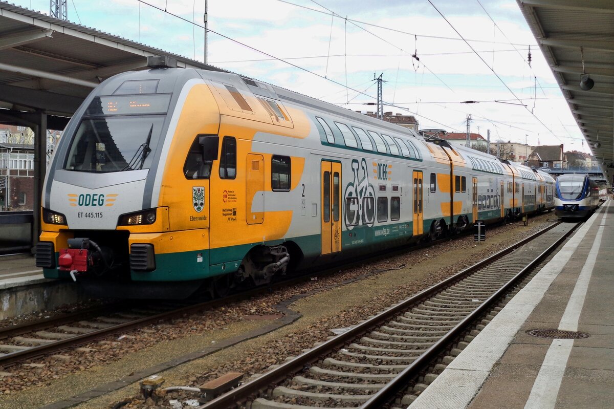 ODEG ET 445-115 steht am 5 April 2018 in Berlin-Lichtenberg.