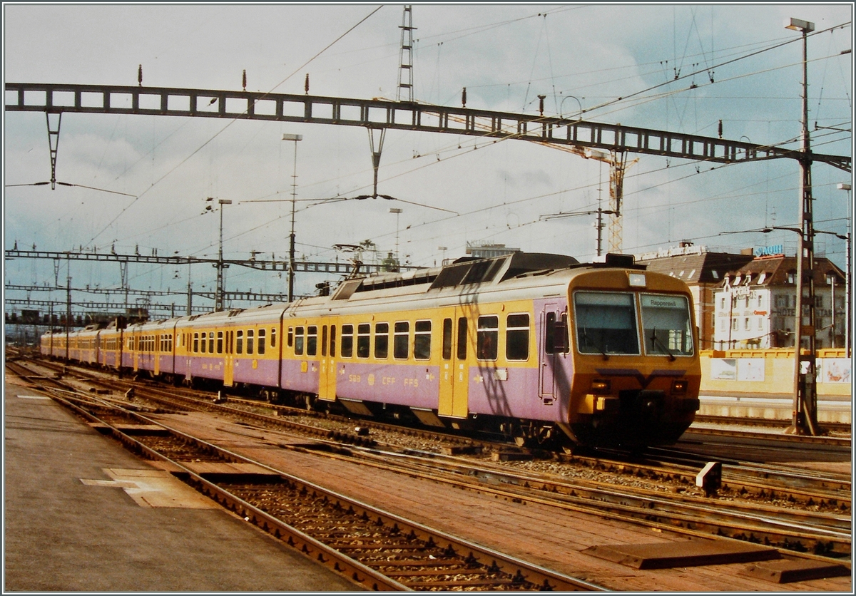 RABDe 8/16  Chiquita  in Zürich HB am 10. Sept. 1984.