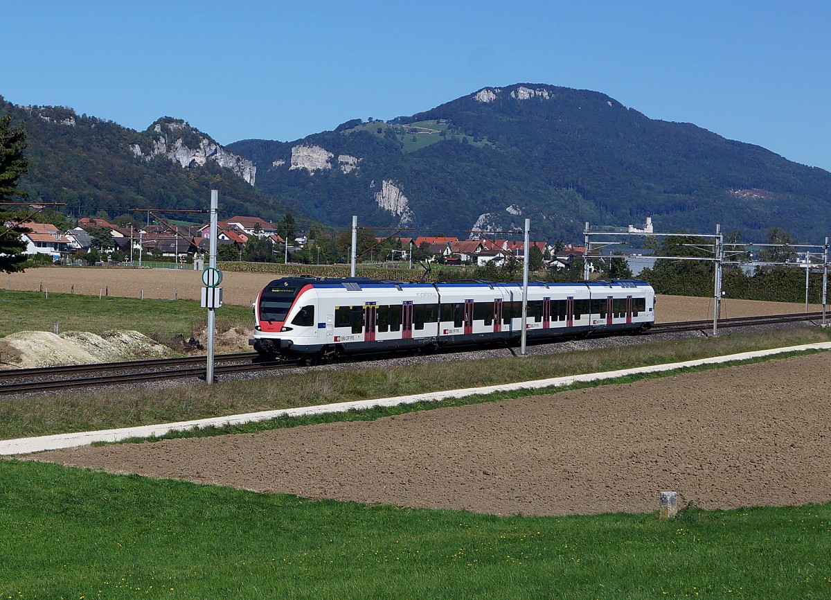 SBB: Regionalzug Olten-Biel bei Niederbipp am 23. September 2014.
Foto: Walter Ruetsch