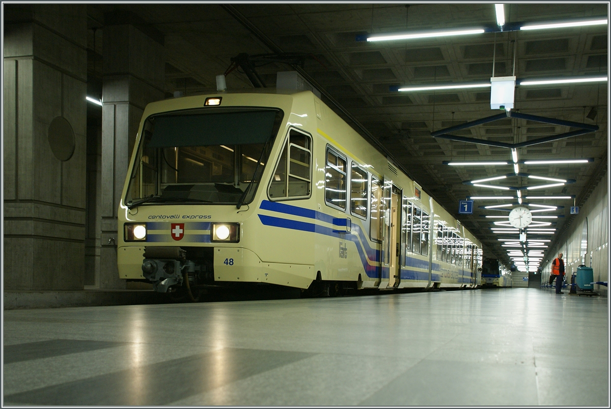 Unspektakulär und klinisch sauber zeigt sich der unterirdische Bahnhof der FART in Locano.
19. Sept. 2013
