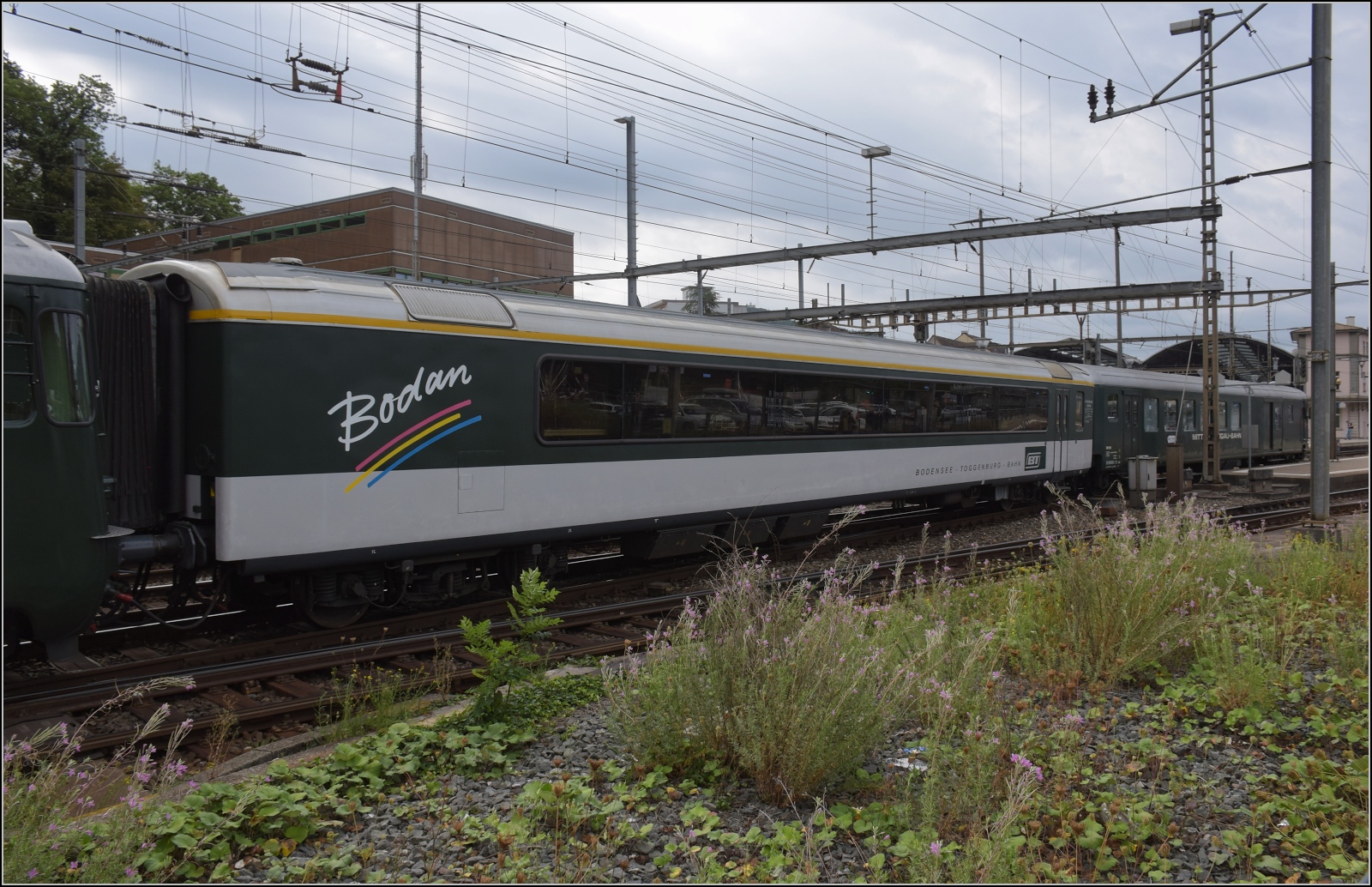 Depotfest Olten 2023

Salonwagen 'Bodan' A 50 85 1835 719-1 des Vereins historische MThB ist ein EW I der ehemaligen Bodensee-Toggenburg-Bahn. August 2023.