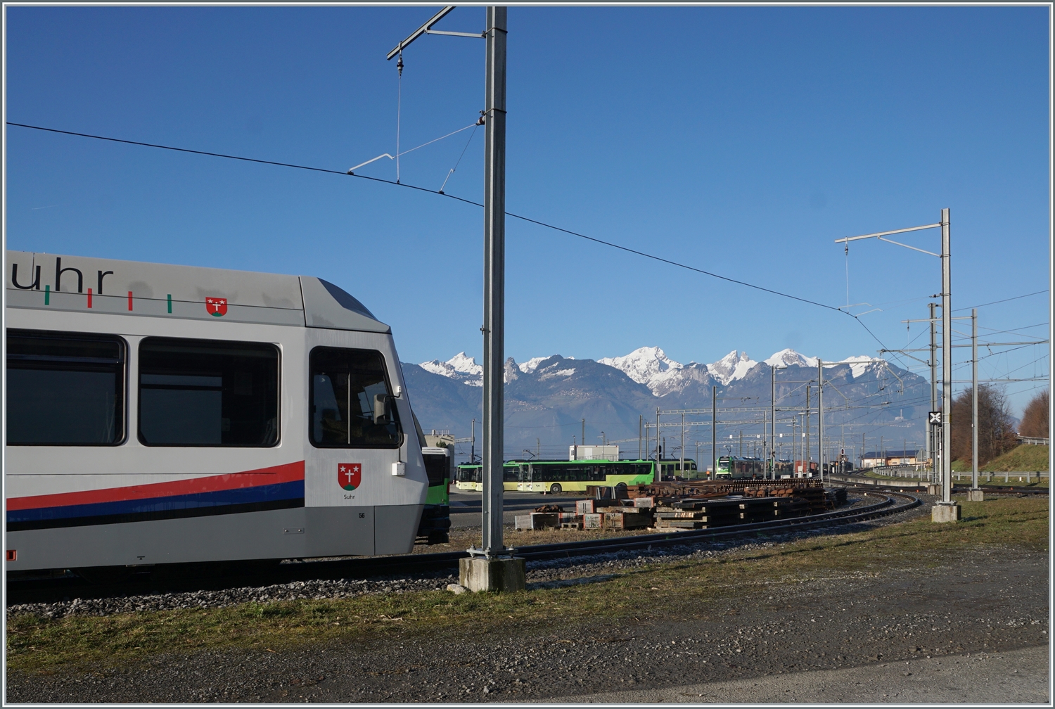 Des weiteren steht der AAR ABt 56  Suhr  beim TPC Dépôt in Aigle (und am 3.1.24 habe ich einen weiteren baugleichen Steuerwagen gesehen).

18. Dez. 2023
