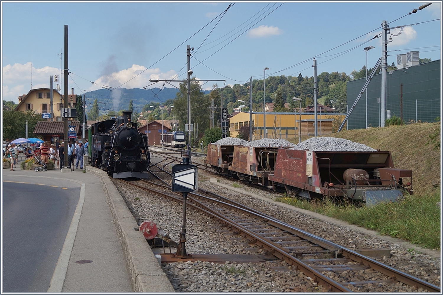 Die BFD HG 3/4 N° 3 der Blonay Chamby Bahn wartet in Blonay auf die Abfahrt nach Chamby.

19. August 2018