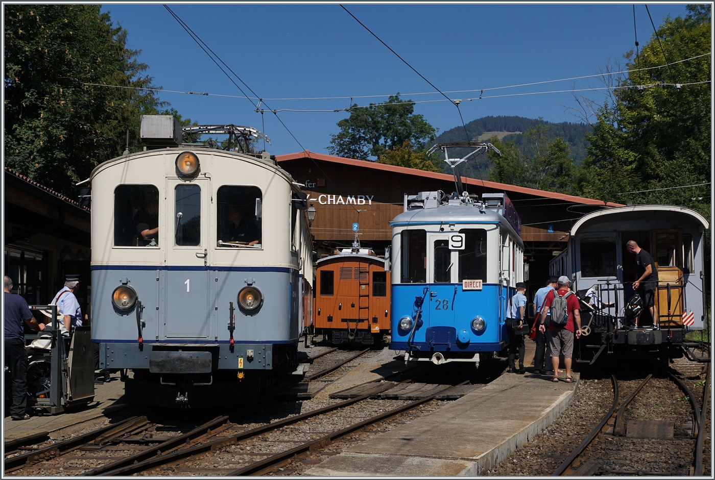  Le Chablais en fête  bei der Blonay Chamby Bahn. Der 1913 gebaute und 1940 umgebaute BCFe 4/4 N° 1 der ASD steht bei der Blonay-Chamby Bahn in Chaulin. 

9. September 2023