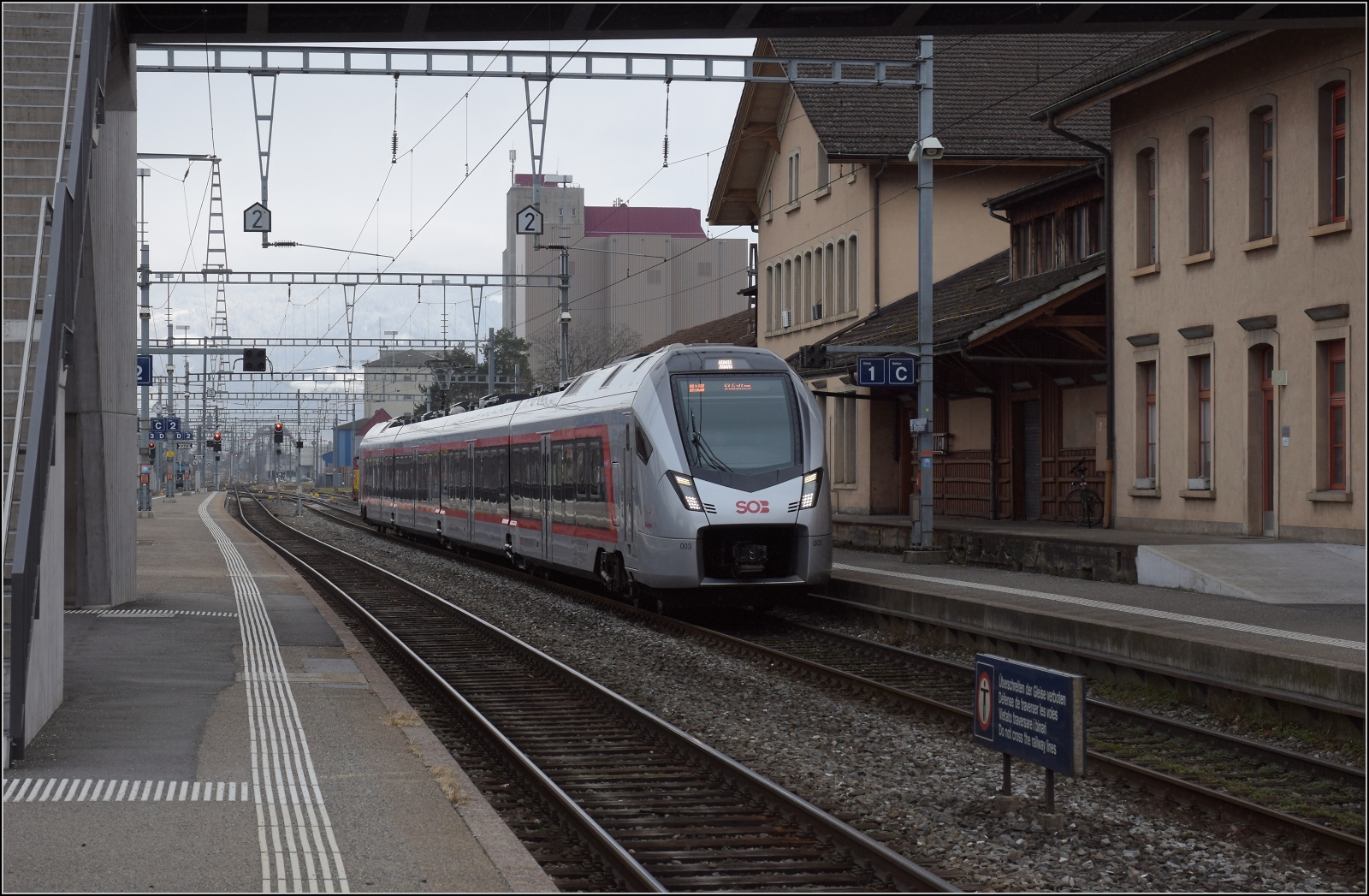 S26-BB-und-IGS-Minitreffen.

Der kleine Bruder des Traverso, RABe 526 003 'Bristen' in St. Margrethen. Februar 2023.