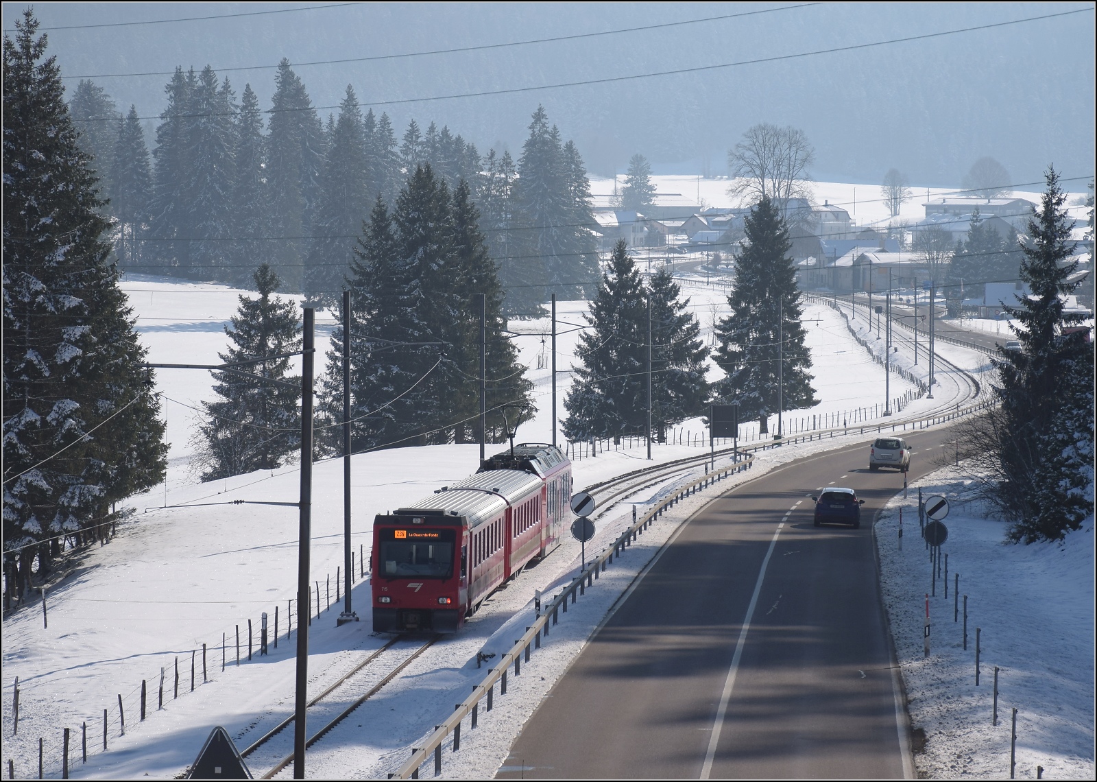 Winterlich auf den Freibergen.

Pendelzug mit Motorwagen Be 4/4 652 zwischen Muriaux und Les Emibois. Februar 2023.