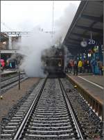 Immer zur vollen Stunde ist dieser Fotostandort m�glich, dann ist der �bergang zum IR nach Biel an Gleis 3 ge�ffnet.