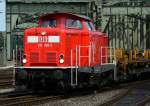 212 265-3 bei der Durchfahrt in K�ln Hbf am 13.06.2010
