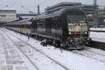 Die schwarze MRCE ER20 014 hat auf der Marschbahn die 218er mit Silberlingen abgel�st.