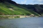111 001-4 mit dem DBM 91341 (Koblenz Hbf - Bingen(Rhein)Hbf) am 15.06.2014 am Bopparder Hamm.
